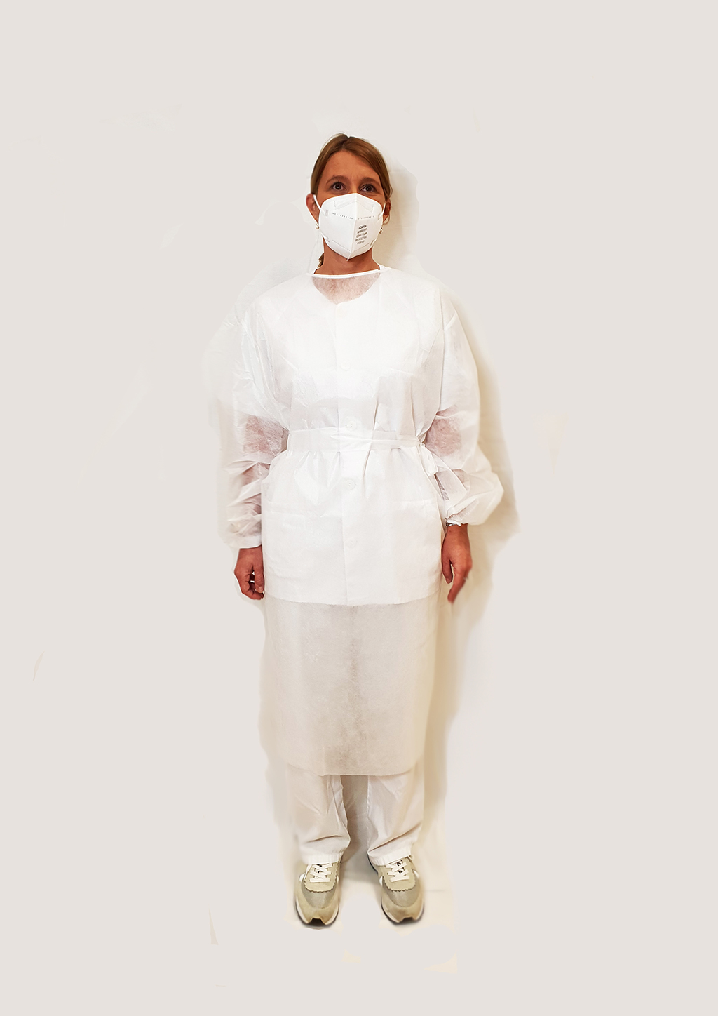 Bata de protección sanitaria de polipropileno AMET 20gr caja de 125 unidades - Imagen 4